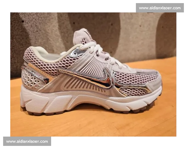 耐克新款运动鞋发布引领科技潮流与城市穿搭新风向全面升级舒适性能与年轻活力表达 - 副本 - 副本 耐克新款运动鞋发布引领科技潮流与城市穿搭新风向全面升级舒适性能与年轻活力表达 - 副本 - 副本